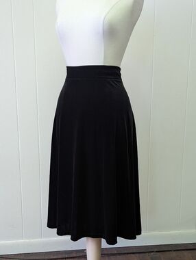 Black Velvet A-Line Skirt By Lands End Size 0X Plus